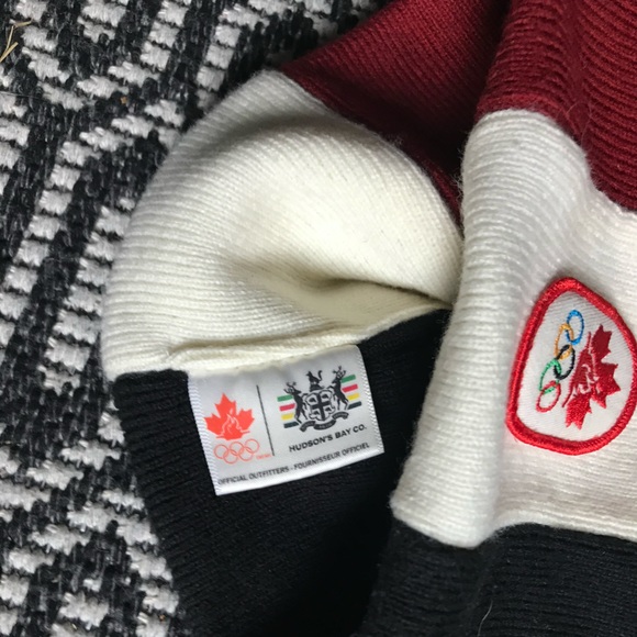 Hudson Bay Olympic touque - Picture 7 of 7
